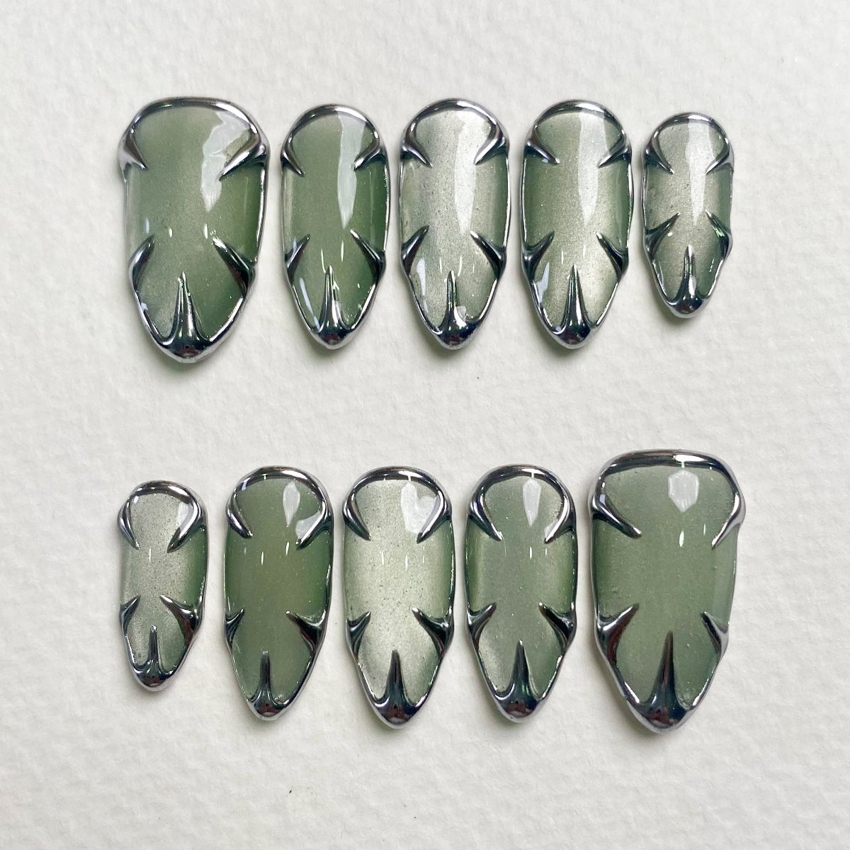 Light Green Cat Eye Press-On Nails, Chrome Armor Gothic Fake Nails in Pale Metallic